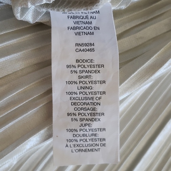 Childrens Place. Girls Metallic Stars Tutu Dress - Picture 8 of 8